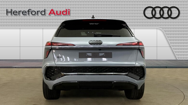 Audi Q3 1.5 e-Hybrid Launch Edition 5dr S Tronic Estate